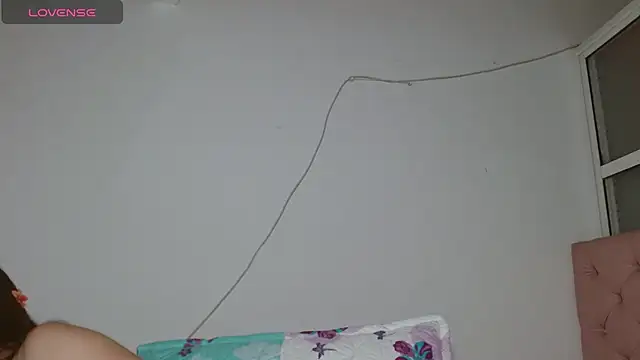 Živý XXX chat emily_littesweet