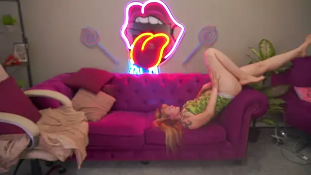 Chat XXX en directo de BellaLaPetit