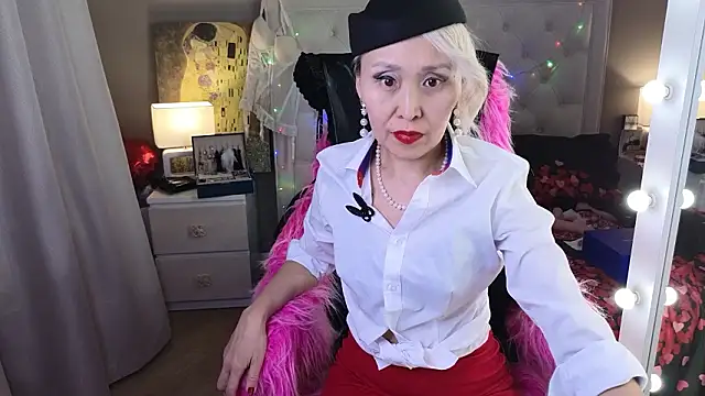 RoxalanaStar live XXX chat