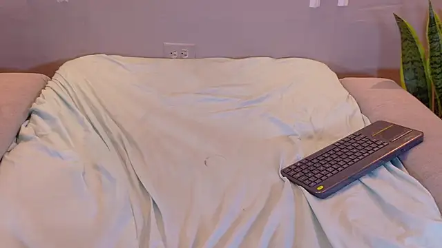 kathe_hot: απευθείας συνομιλία ΧΧΧ