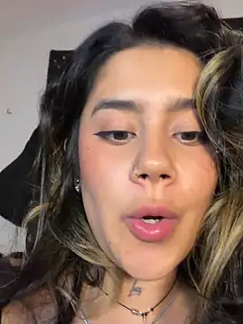 Chatroom XXX en direct de QueenNatt