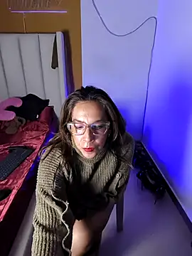 Rubi424 即時 XXX 聊天