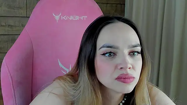 Pokazy przed kamerką – AnitaVenture