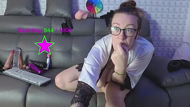 JadeStarUK's Live XXX Chat