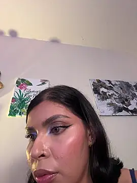 Chat XXX en directo de GigiiStone