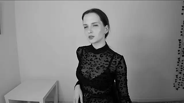 Ariadna_Shy Chat XXX in diretta