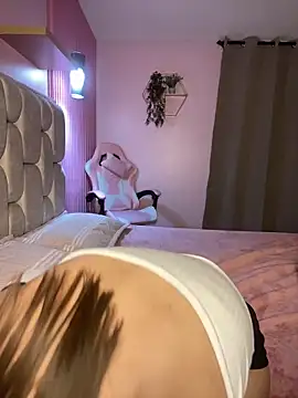 PrettyAmber: απευθείας συνομιλία ΧΧΧ