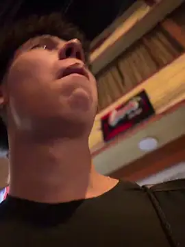 Chat XXX ao vivo de yoursexyjose