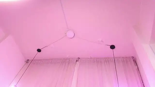 shantal_cooper_ 现场XXX聊天