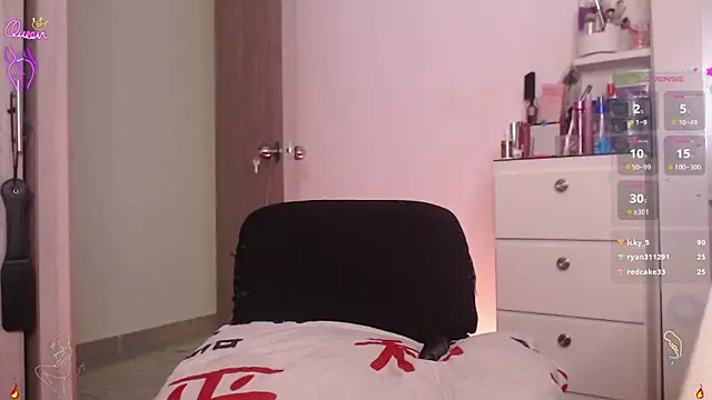 Chat +18 de scarlett_diamond11 ao vivo