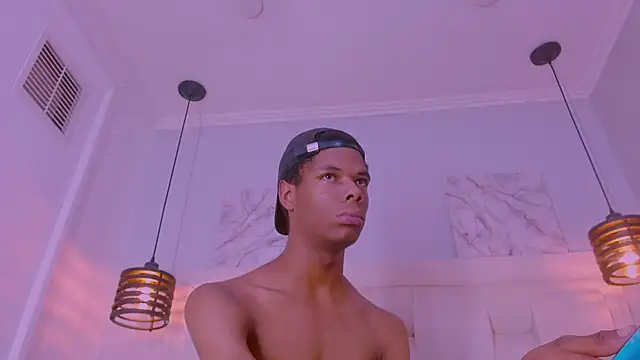 Chat XXX ao vivo de Santiago_Ortiz_