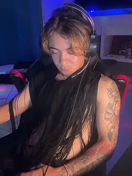 AngelLatinBoy Webcamshow