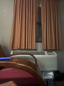 Pokazy przed kamerką – Stressreliever82