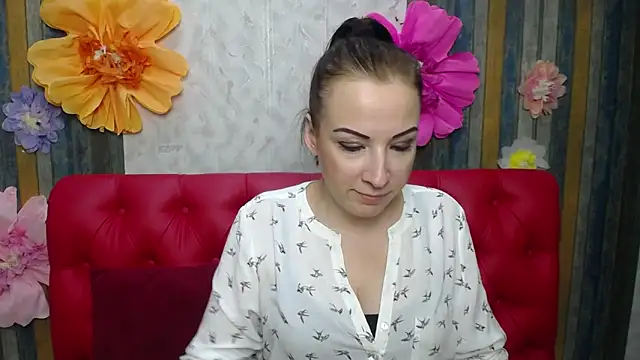 ElizabethSho's Live XXX Chat