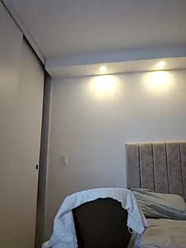 Maya_Lewis' Live XXX Chat