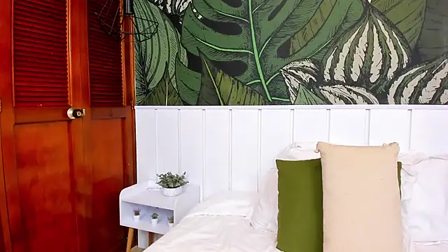 CarolineLaurent: онлайн-секс-чат