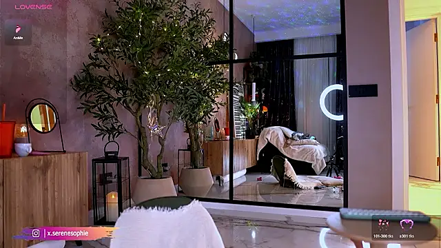 Serene_Sophiex's Webcam Show