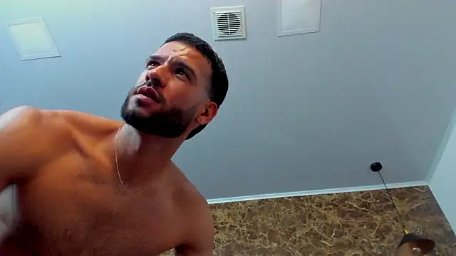 Jacob_BenelliのライブXXXチャット