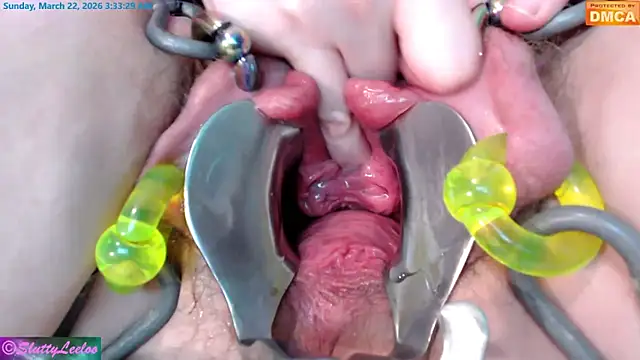 دردشة MissSluttyLeeloo الجنسية المباشرة