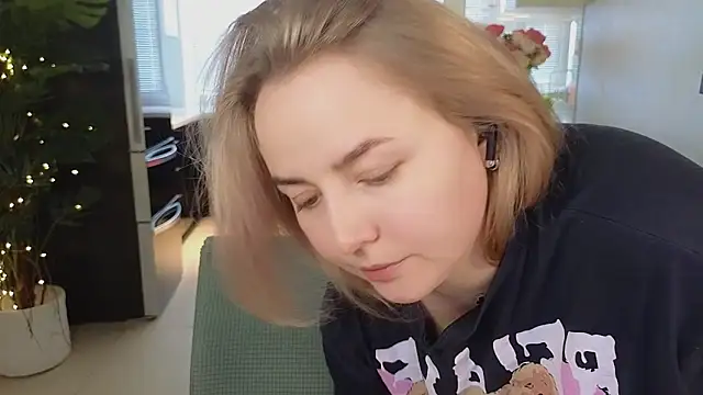 Chat XXX en directo de Mira_Mermayd