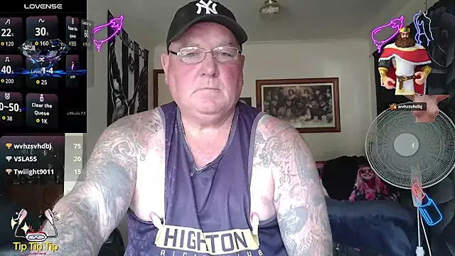 KINKYBLUEYES69's Live XXX Chat