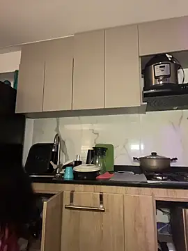 XXX chat uživo modela RosseMelody