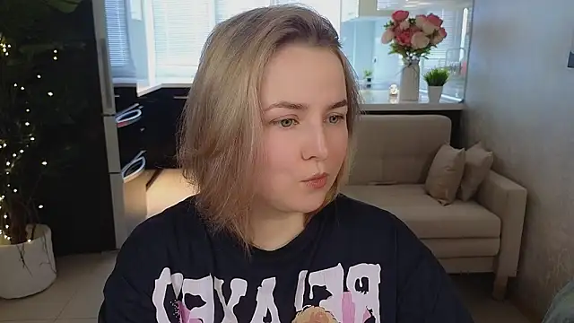 Mira_Mermayd Live XXX-Chat