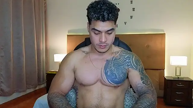 Steven_Velez 现场XXX聊天