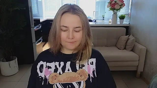 Mira_Mermayd's Live XXX Chat