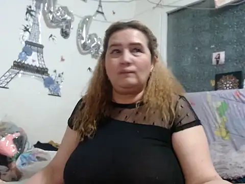 Perla1981-- Chat XXX in diretta