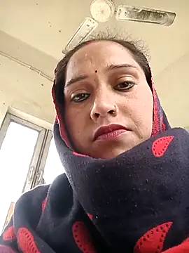 Czat XXX na żywo – Cute-karisma1234