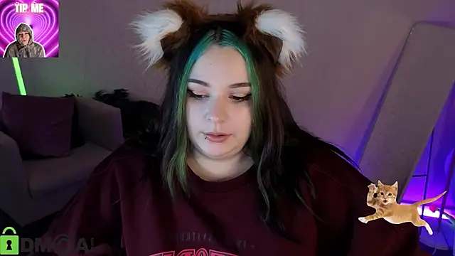 Mia_R0ss élő XXX-chatje