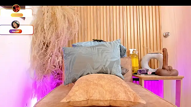 Czat XXX na żywo – sofhiaa_adaams