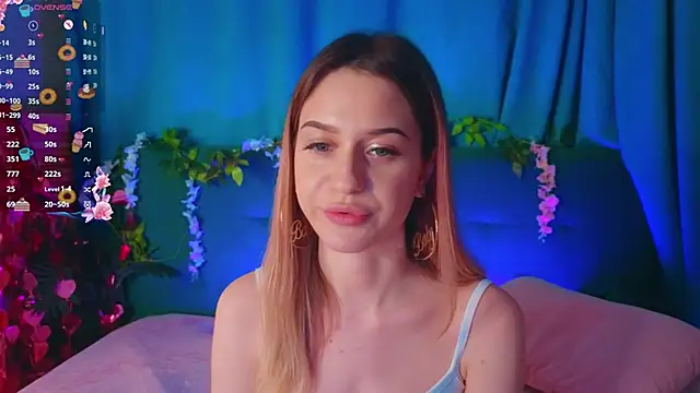 AlinaWalters' Live XXX Chat