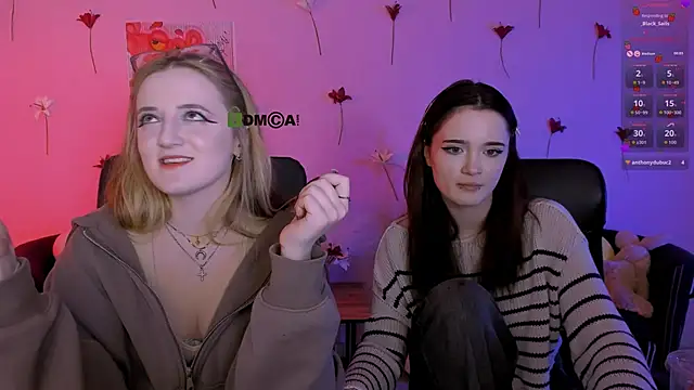 liana_kisses' Live XXX Chat