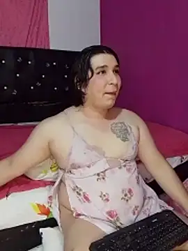 Kaissydoll: онлайн-секс-чат