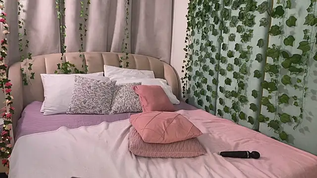 Love_is_Lola's Live XXX Chat