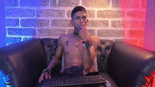 Maximoking26 Webcam show