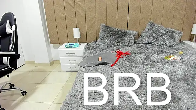 isabella_barbie Adlı Modelin Canlı XXX Sohbeti