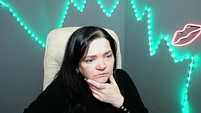 Chat XXX en directo de LauraFinn