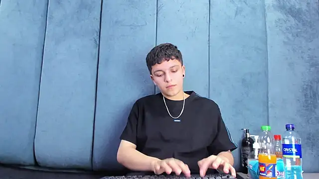 Megan_Thompson_ Adlı Modelin Canlı XXX Sohbeti