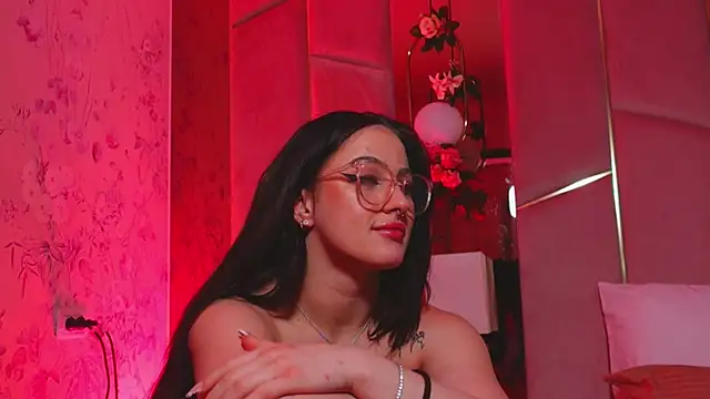 دردشة LucyLextonX الجنسية المباشرة