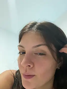 Danielaeliana 라이브 XXX 채팅