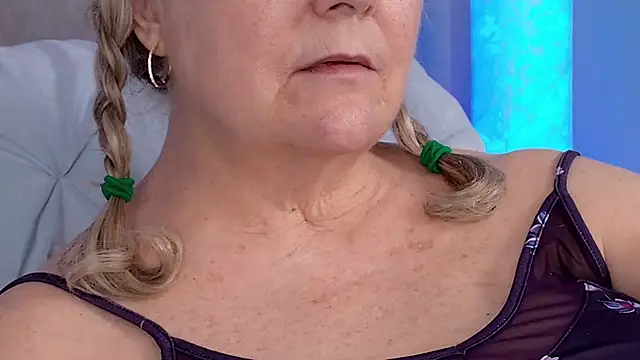 Kaitlyn_Winters live XXX chat