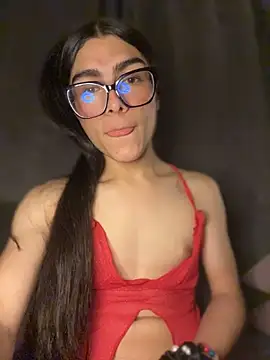 valendoll: διαδικτυακό σόου στην κάμερα