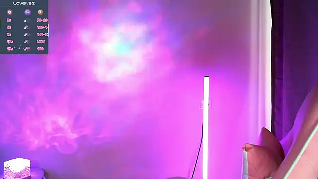 eskatmi's Live XXX Chat