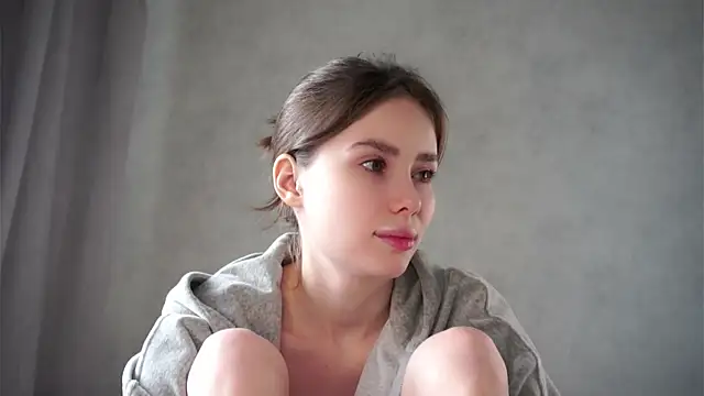 MonetLeitman 即時 XXX 聊天