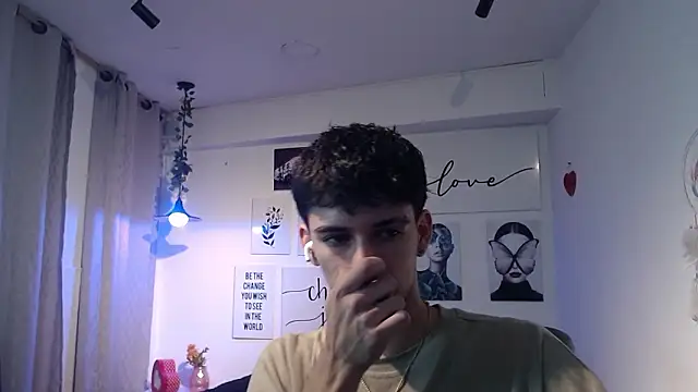 AmethystShadow17 即時 XXX 聊天