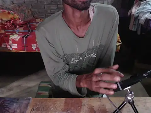 ThethunderPo 即時 XXX 聊天