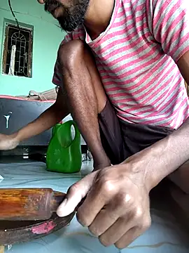 RAYI_Queen_4 Show Webcam